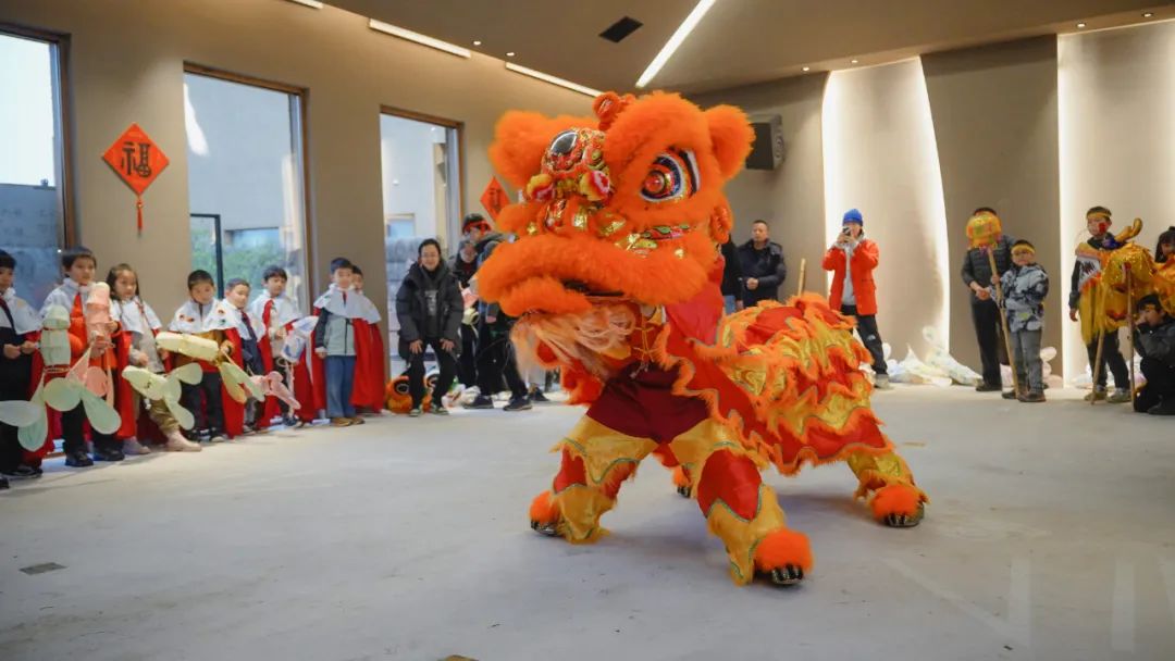 梦见动物出现在院子里_梦见院子里有动物_动物梦见院子出现里面好多蛇